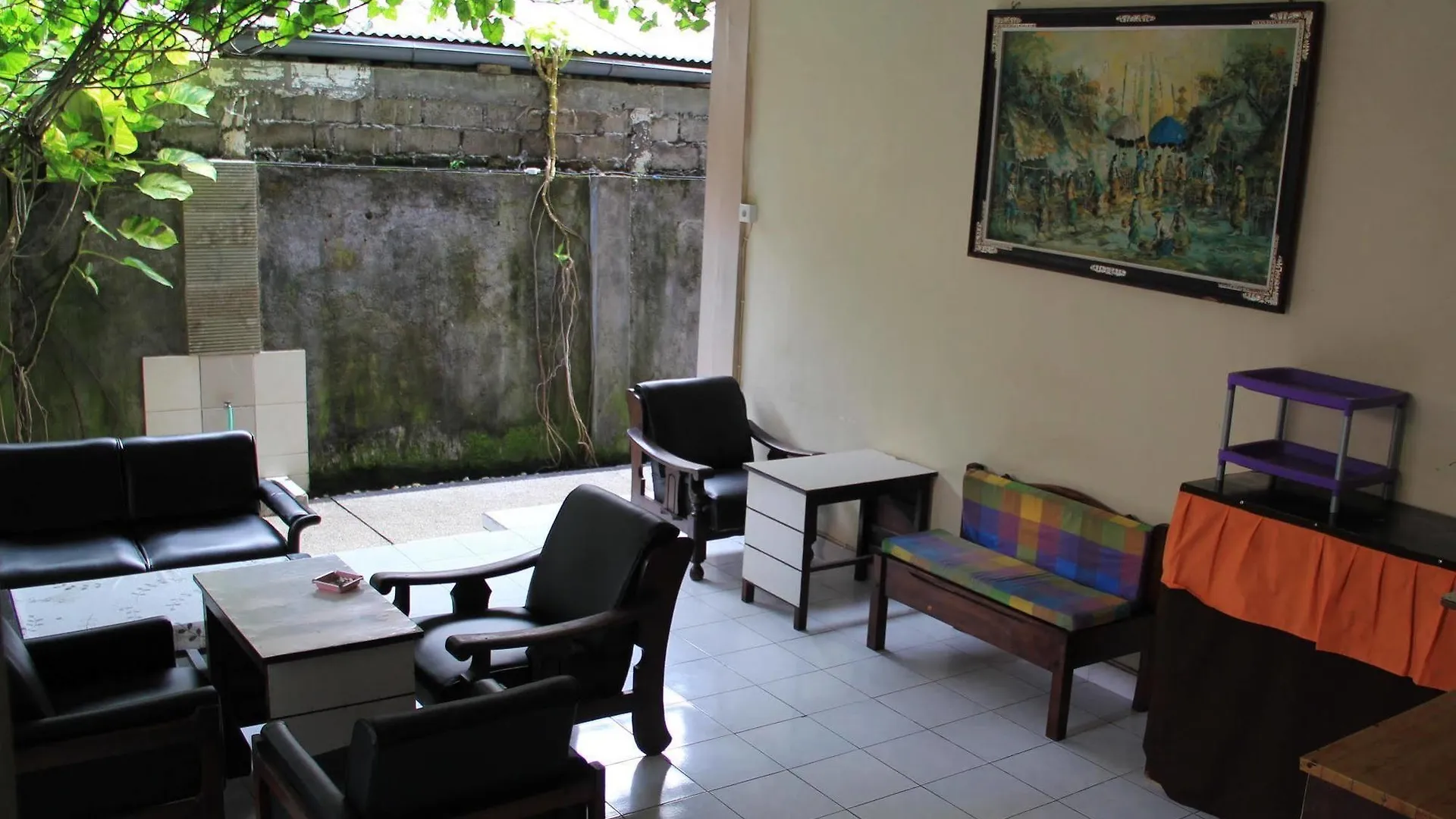 Mustika Inn Kuta  Guest house