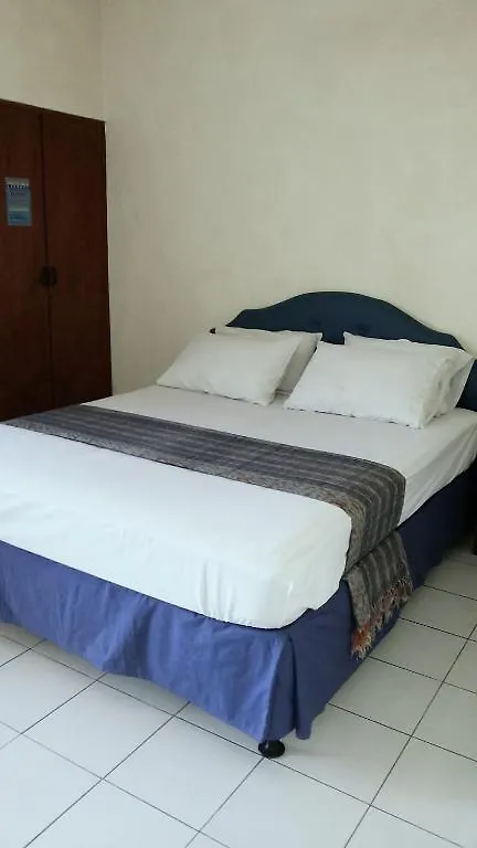 Mustika Inn Kuta  Guest house